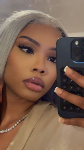 Nunu Hawkins